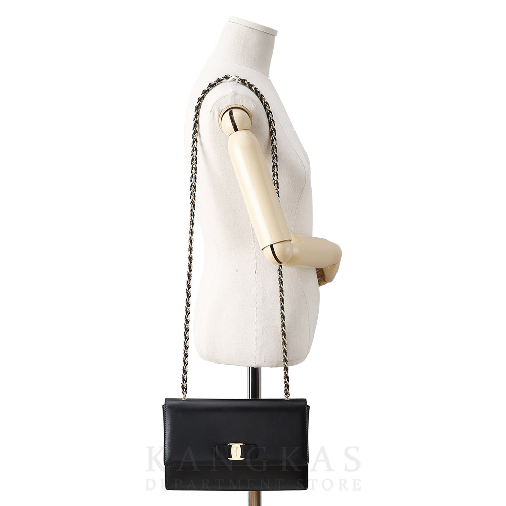 FERRAGAMO(USED)페레가모 바라리본 체인 숄더백